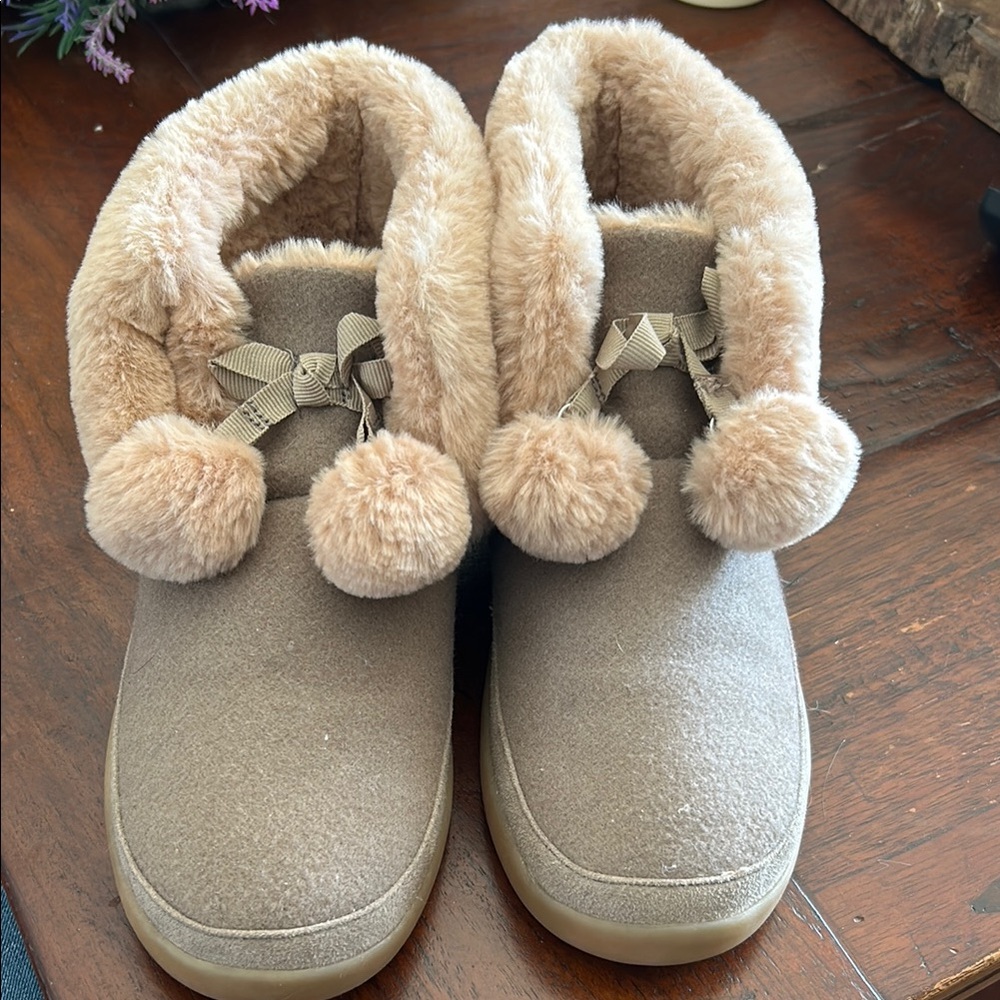Cozy Tan Faux Fur Lined Slippers